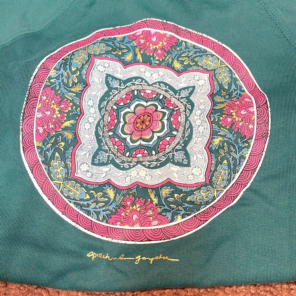 NWT Spiritual Gangster hoodie - Picture 3 of 8
